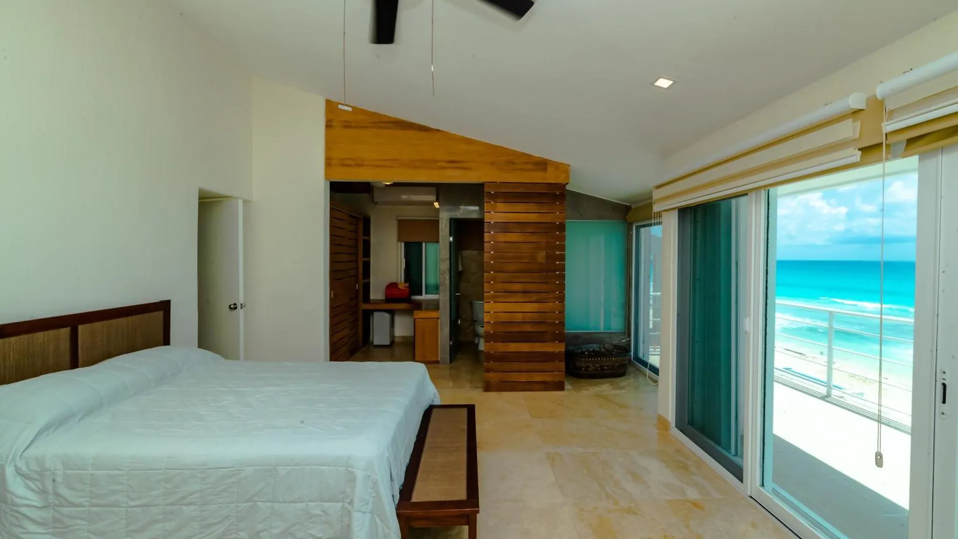 Brisas Beach Shore Villa - Heated Private Pool Cancún Appartement