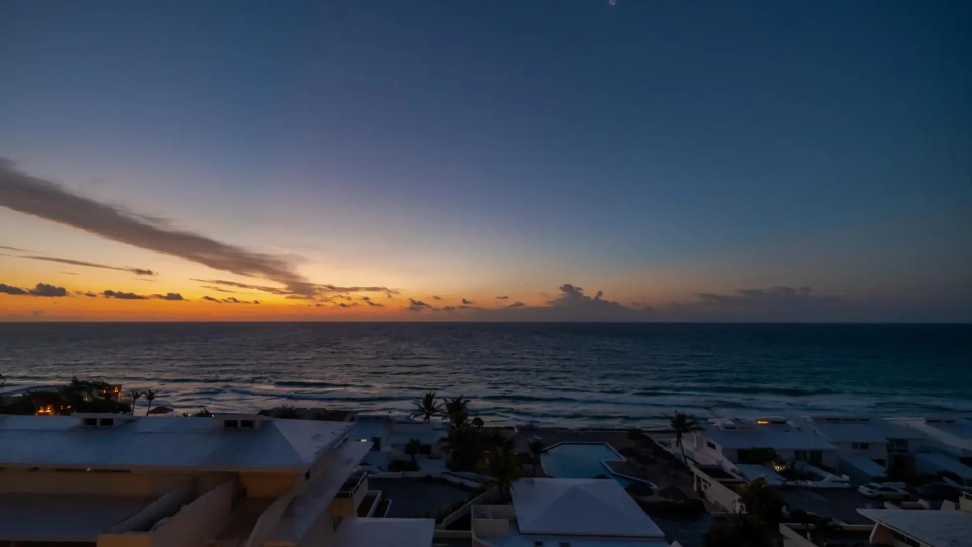 Brisas Beach Shore Villa - Heated Private Pool Cancún 0*,  Mexique