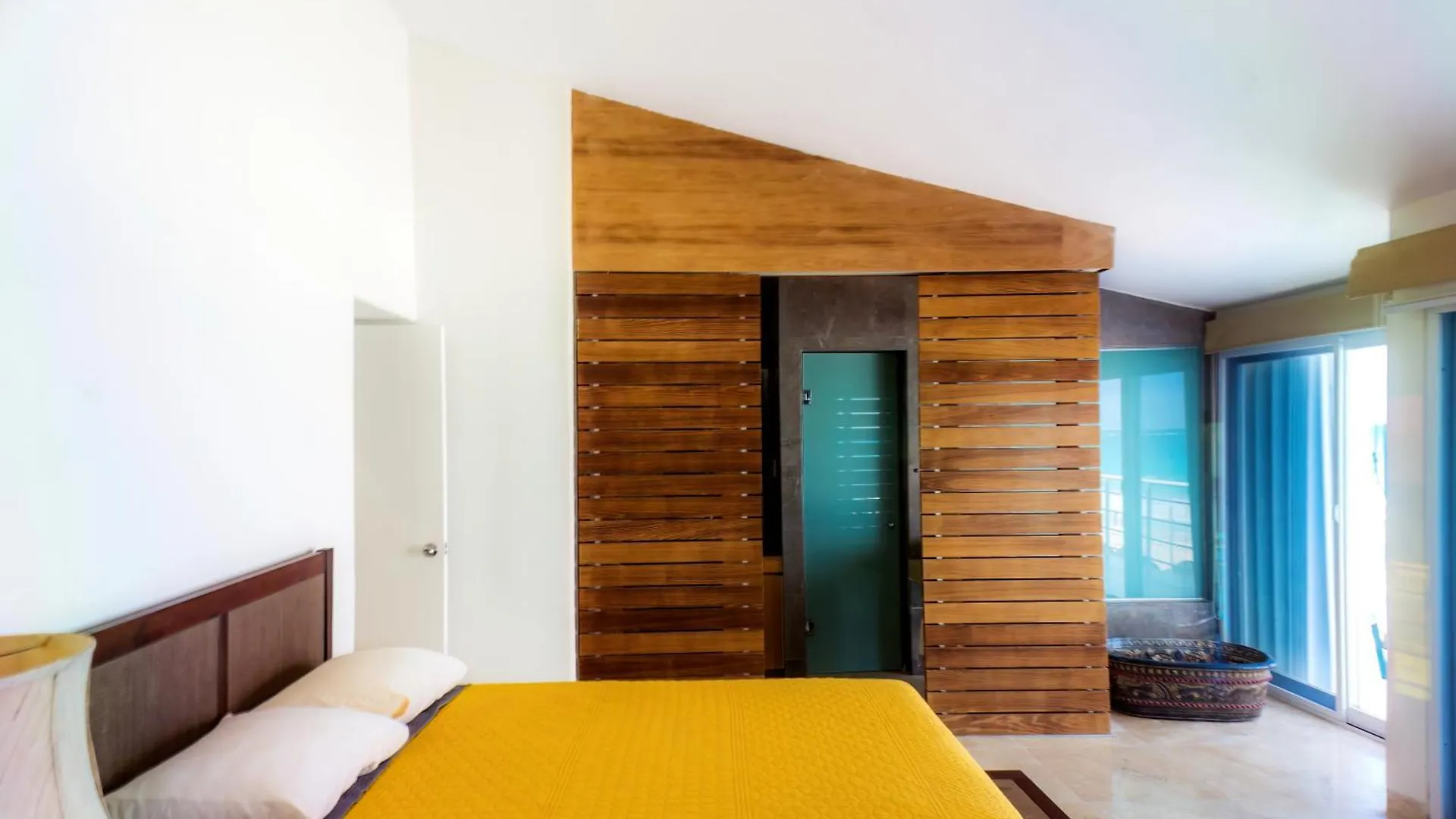 Brisas Beach Shore Villa - Heated Private Pool Cancún