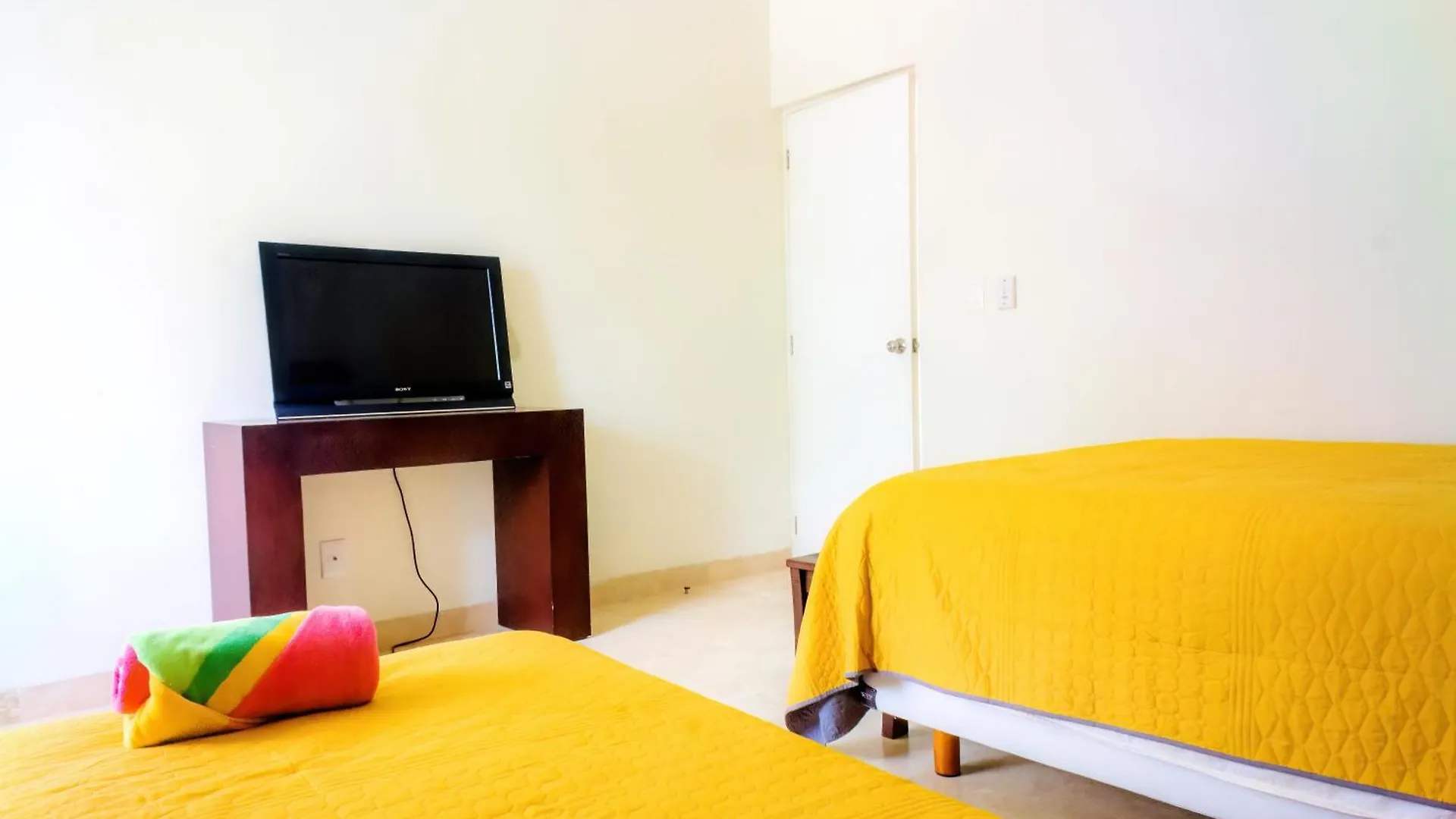 アパート Brisas Beach Shore Villa - Heated Private Pool カンクン