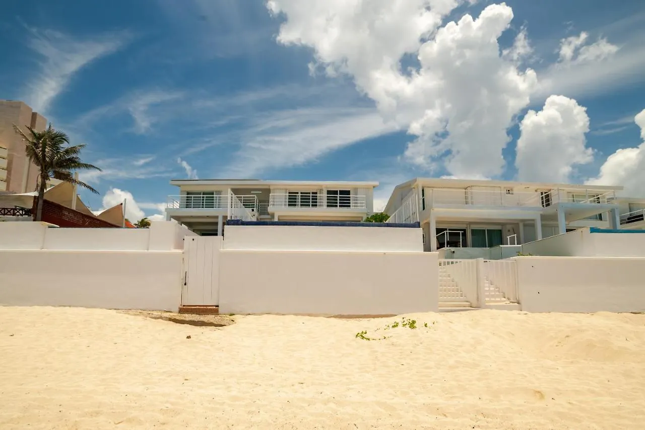 Brisas Beach Shore Villa - Heated Private Pool Cancún Mexiko