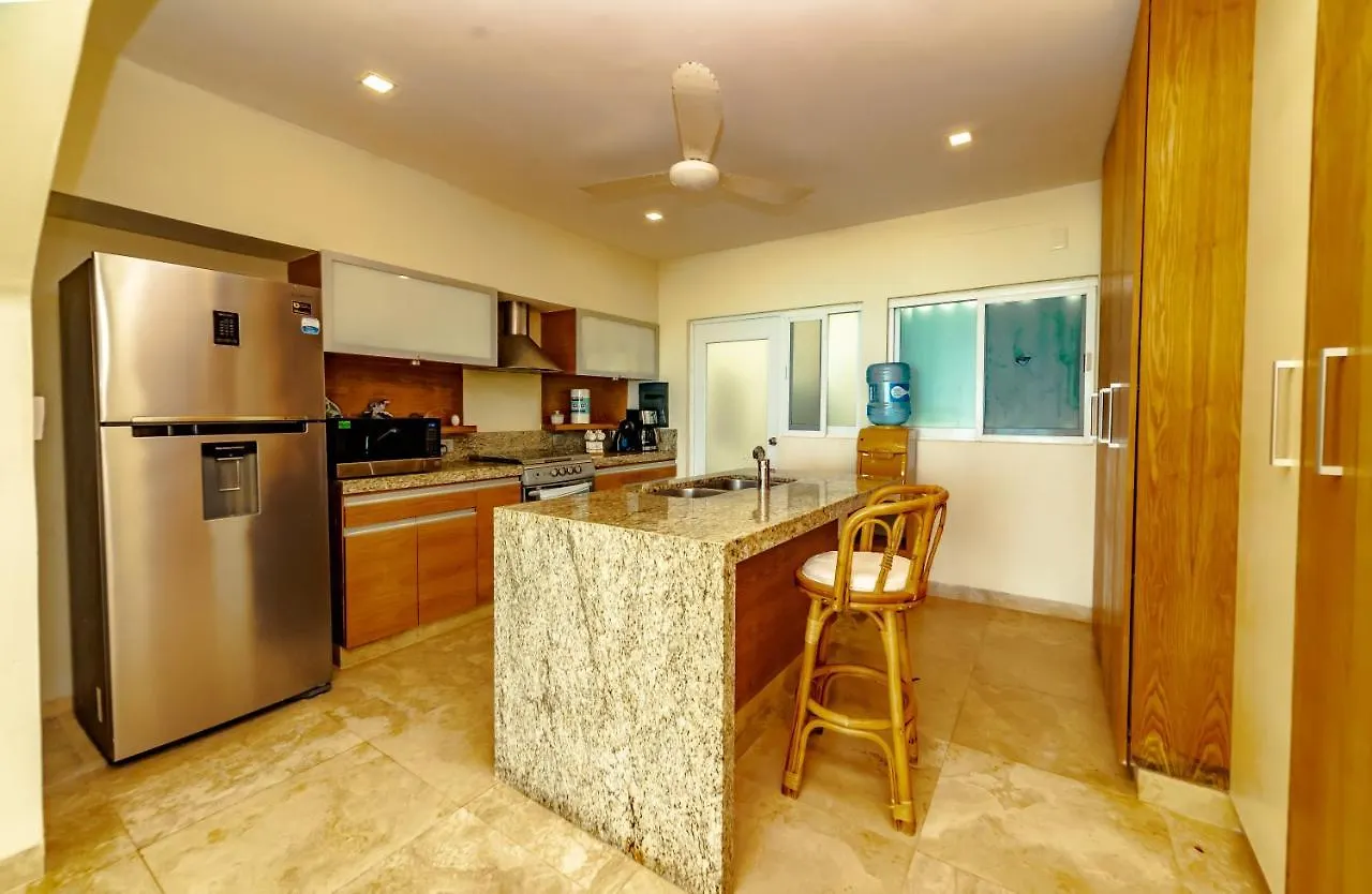 Апартаменты Brisas Beach Shore Villa - Heated Private Pool Канкун