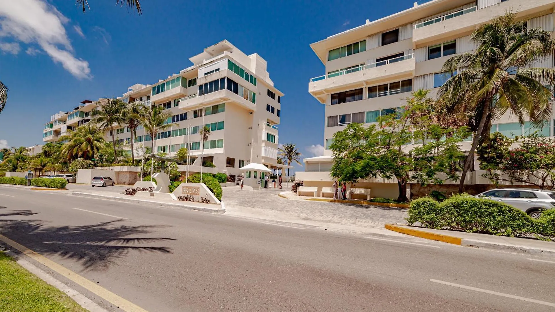 Brisas Beach Shore Villa - Heated Private Pool Cancún