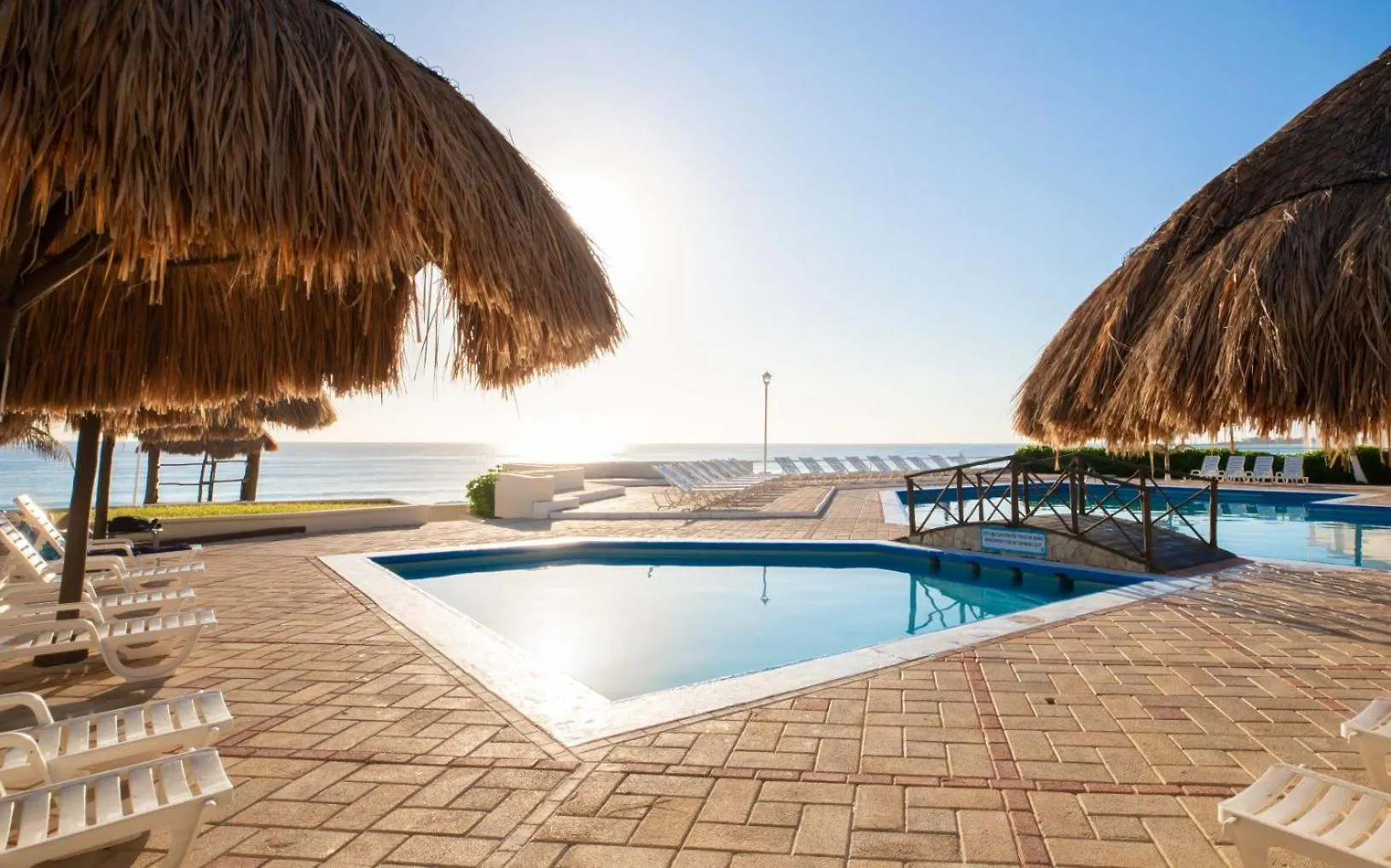 Brisas Beach Shore Villa - Heated Private Pool Канкун Апартаменты