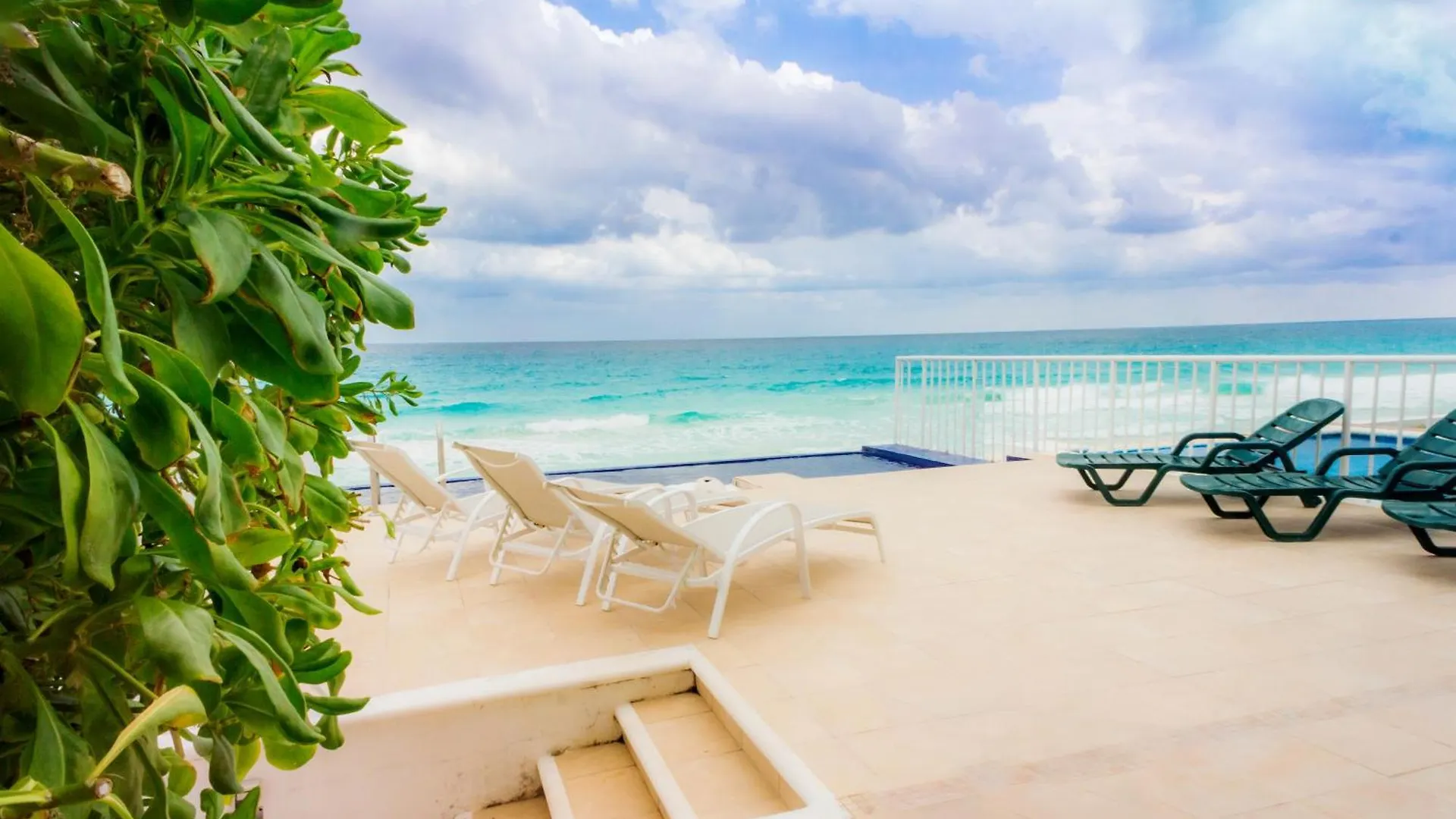 Апартаменты Brisas Beach Shore Villa - Heated Private Pool Канкун Мексика