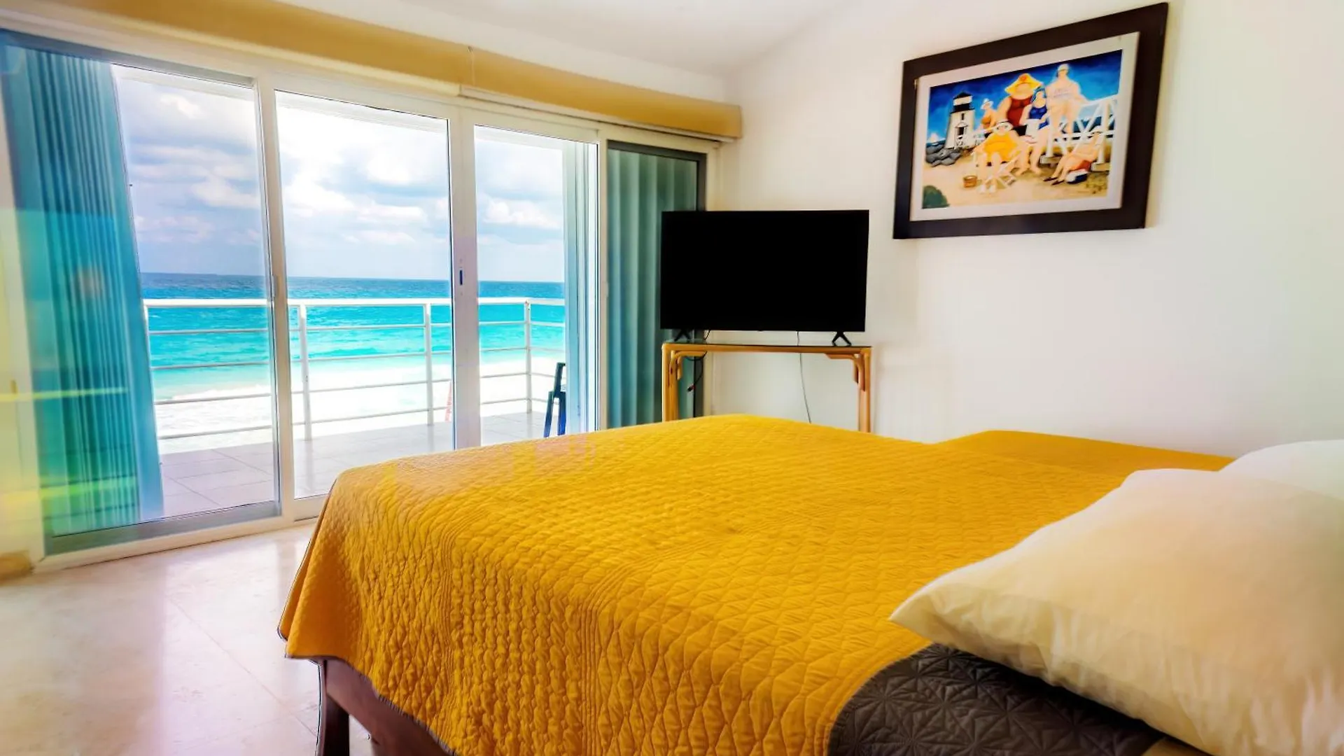 Brisas Beach Shore Villa - Heated Private Pool Канкун Мексика